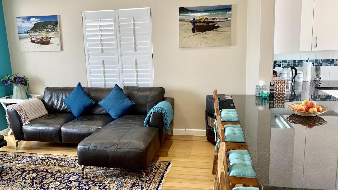 Modern With Stunning Sea Views Appartement Kaapstad