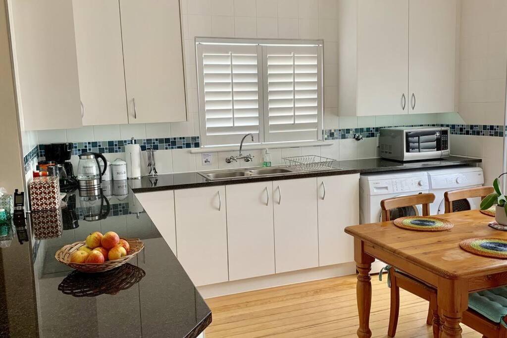 Modern With Stunning Sea Views Kaapstad